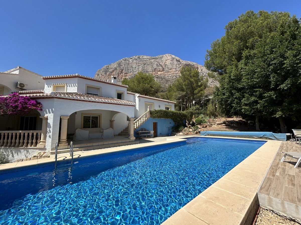 For Sale. Villa in Jávea