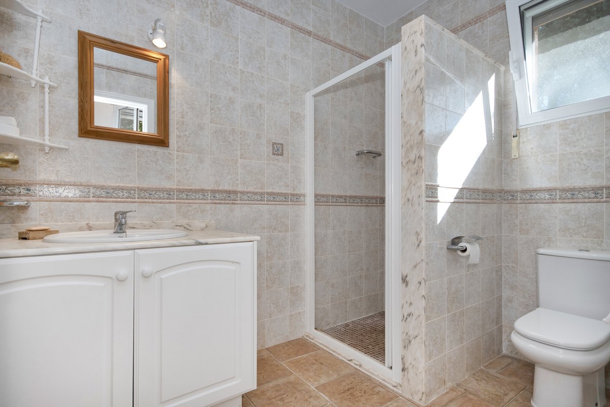 Venta. Chalet/Villa en Jesús Pobre
