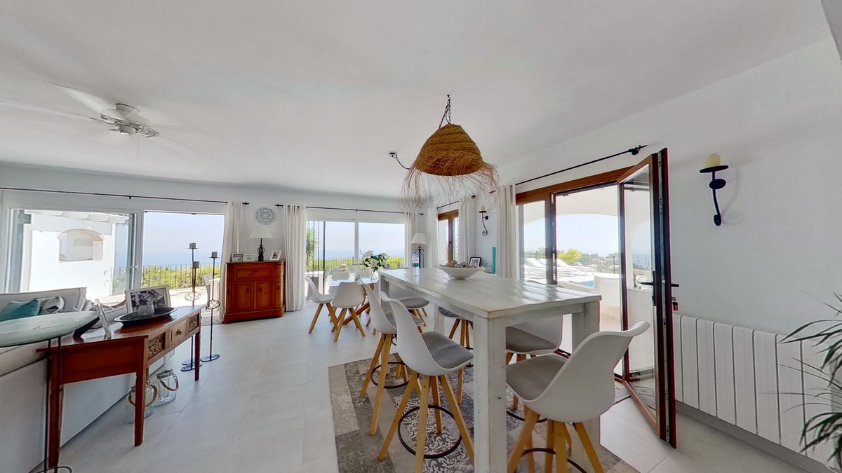 Venta. Chalet/Villa en Jávea