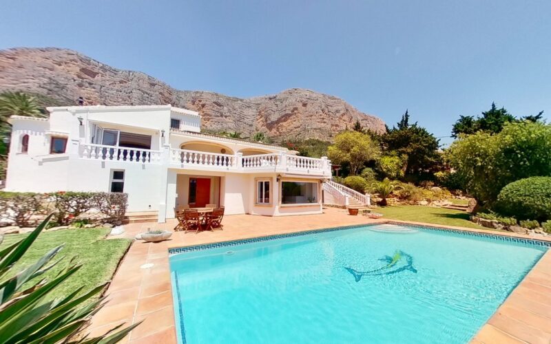 Chalet independiente en Jávea - Reventa