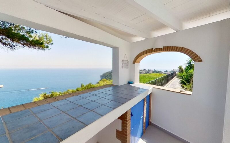 Detached Villa in Jávea - Resale